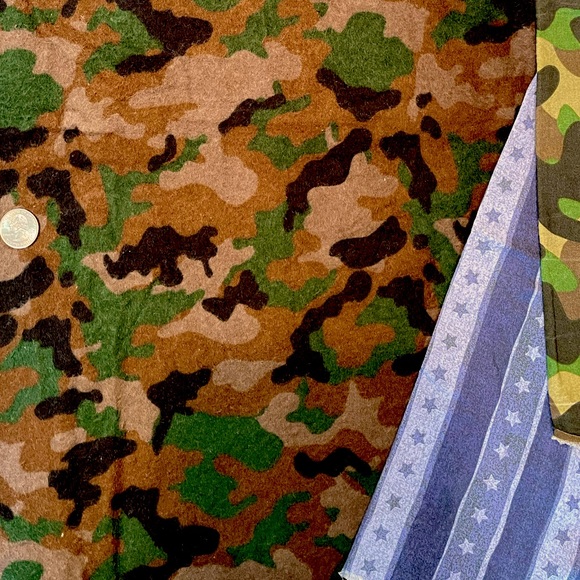 1.5 yards x 45” wide army camoflauge flannel fabric with BONUS fabrics - Picture 1 of 3